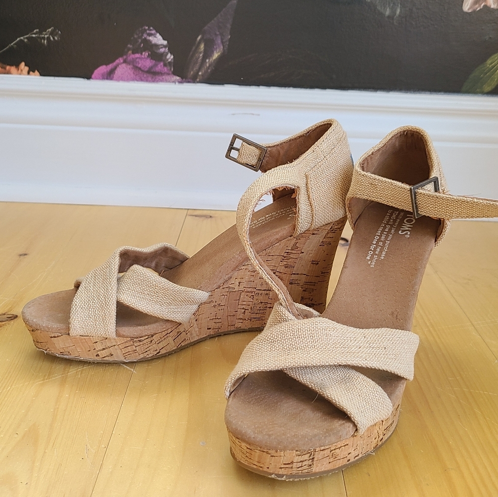 Toms Wedge Sandals